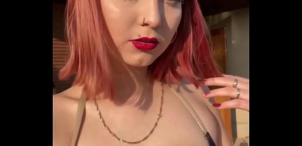  18 YEAR OLD WOMAN SHOWS TITS OUTDOORS